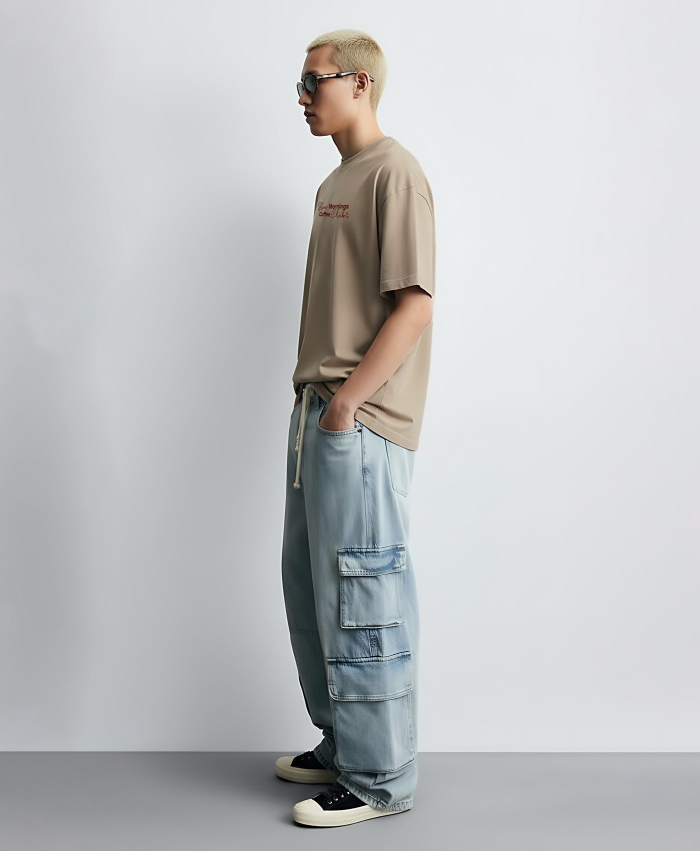 SLOW MORNINGS OVERSIZED T-SHIRT